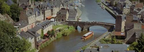 8. dinan.jpg