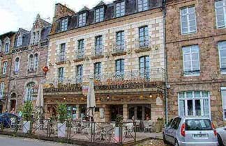 hotel le challonge in dinan st malo brittany
