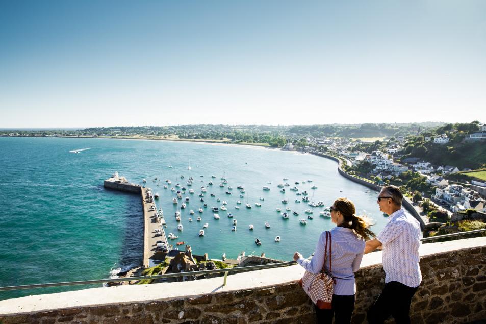 Ferries to Guernsey, Jersey, St Malo And The UK Condor Ferries