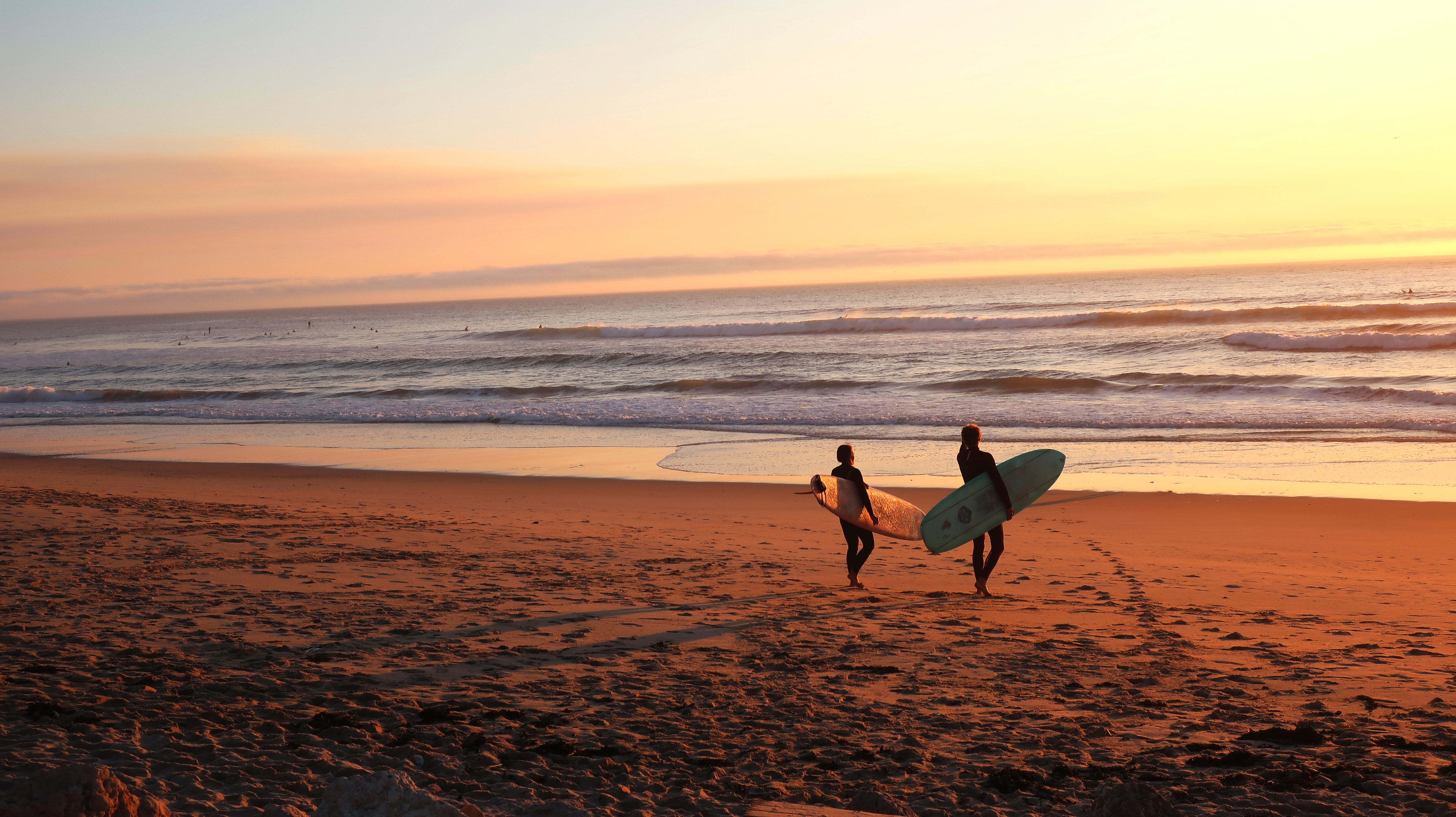 Couple Surfing.jpg