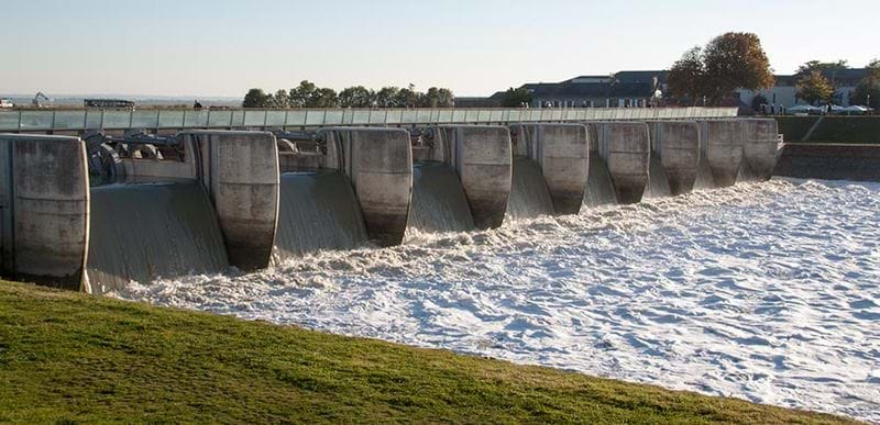 Barrage sur le Coueson.jpg