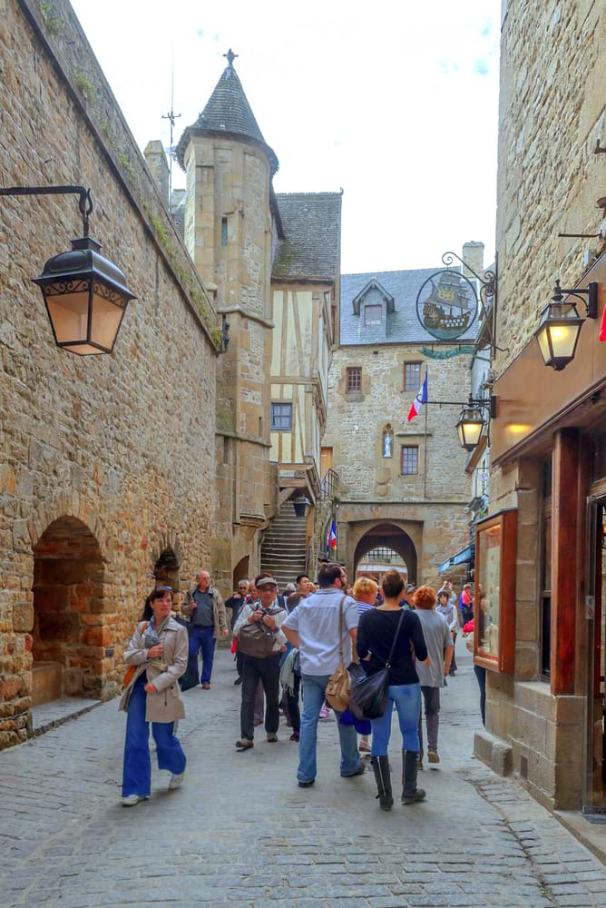 mont st michel streets.jpg