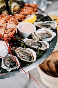 oysters and assorted seafood at a restuarant