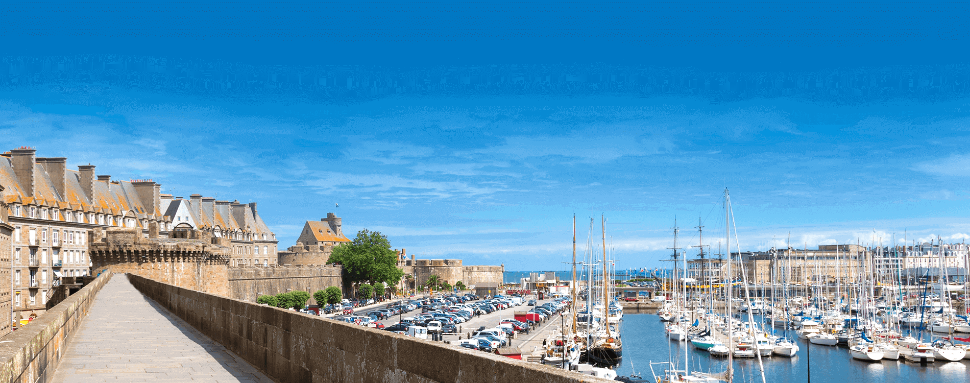 St Malo Christmas Market 2022 St Malo Shopping | Travel Guides | Condor Ferries