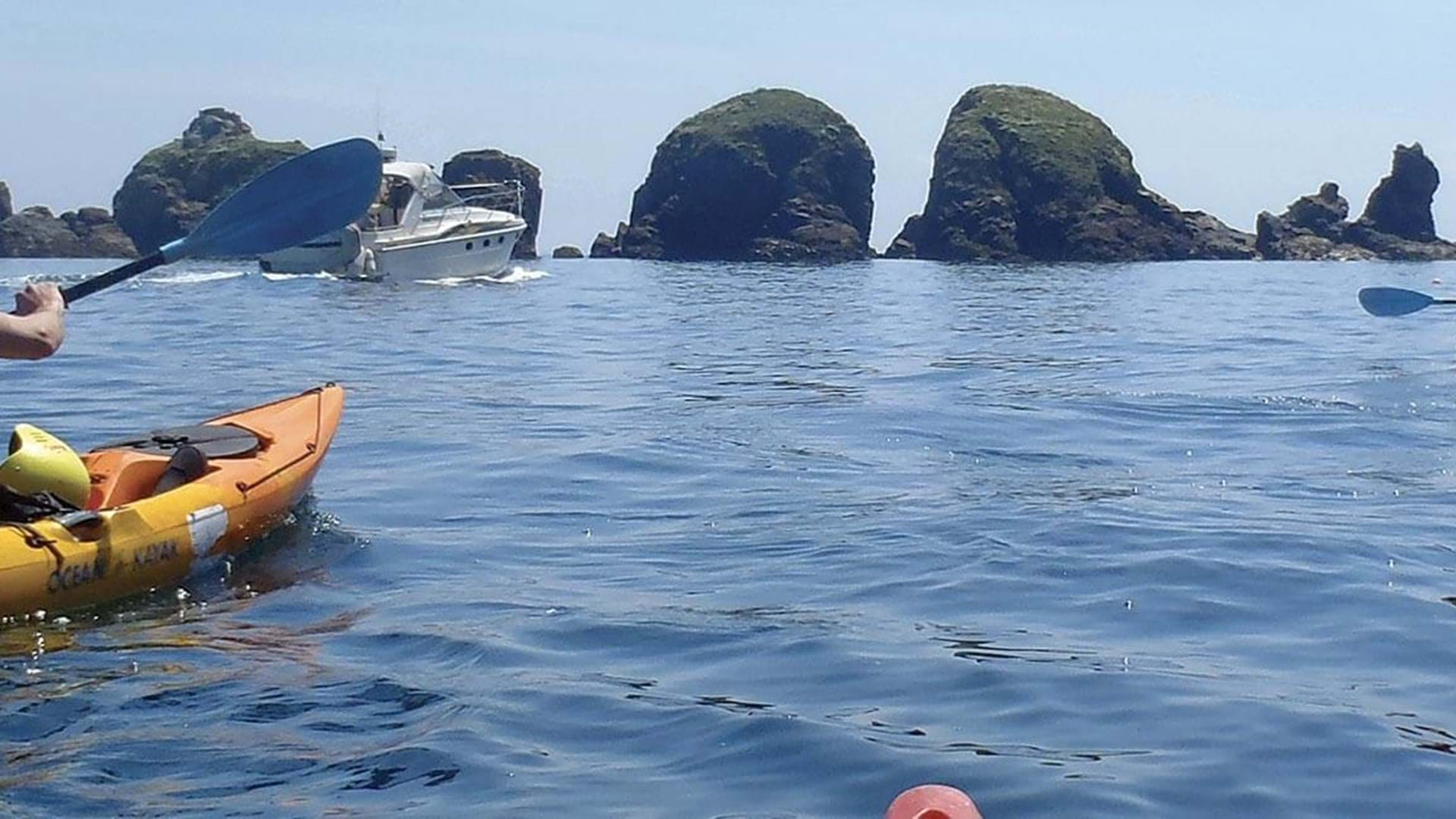 Kayaking in Sark