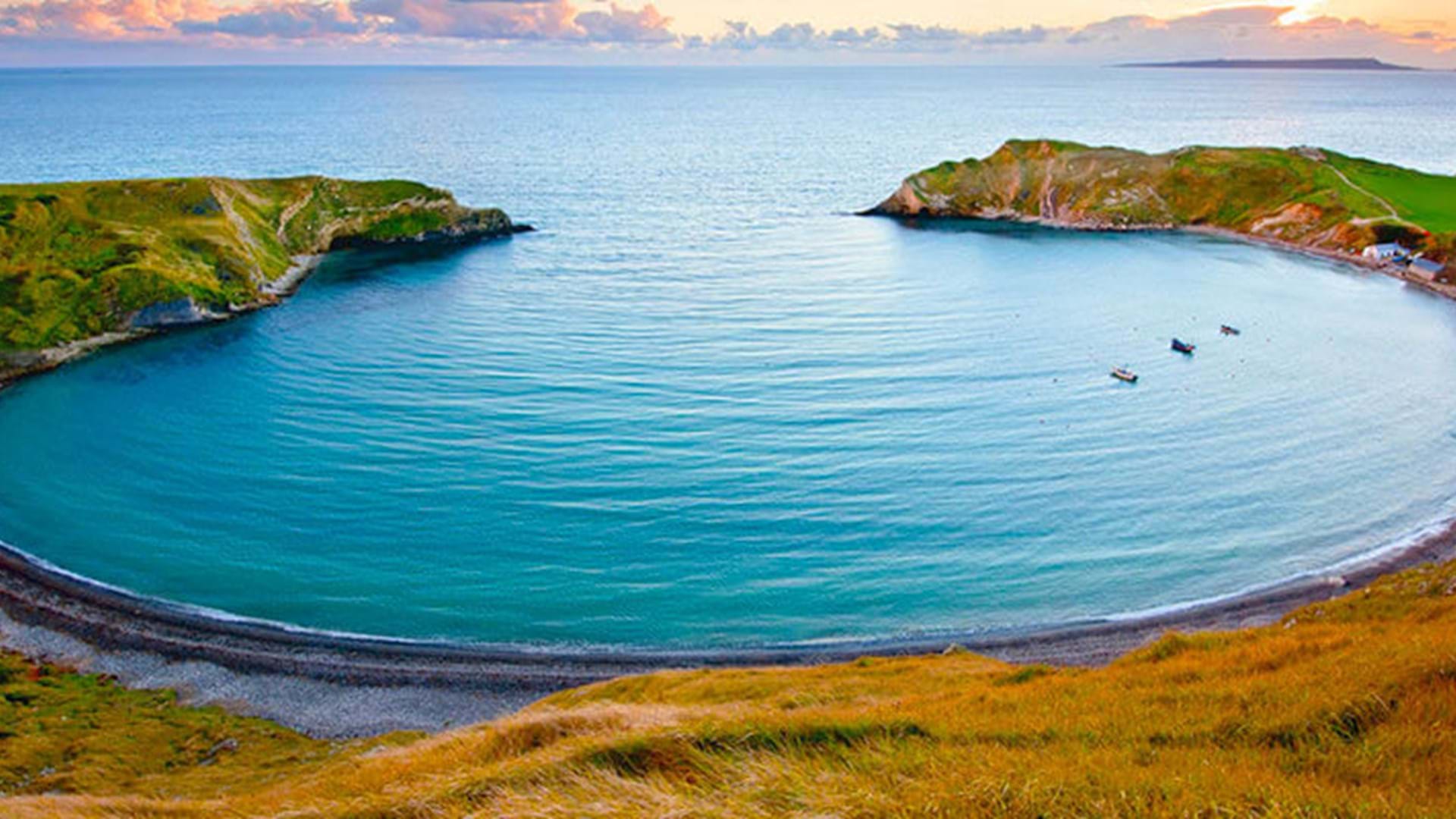 Lulworth Cove in Dorset
